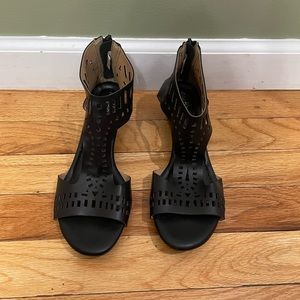 Black Wedges